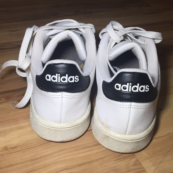 Adidas Men White Shoes Sz 9 - Picture 3 of 6